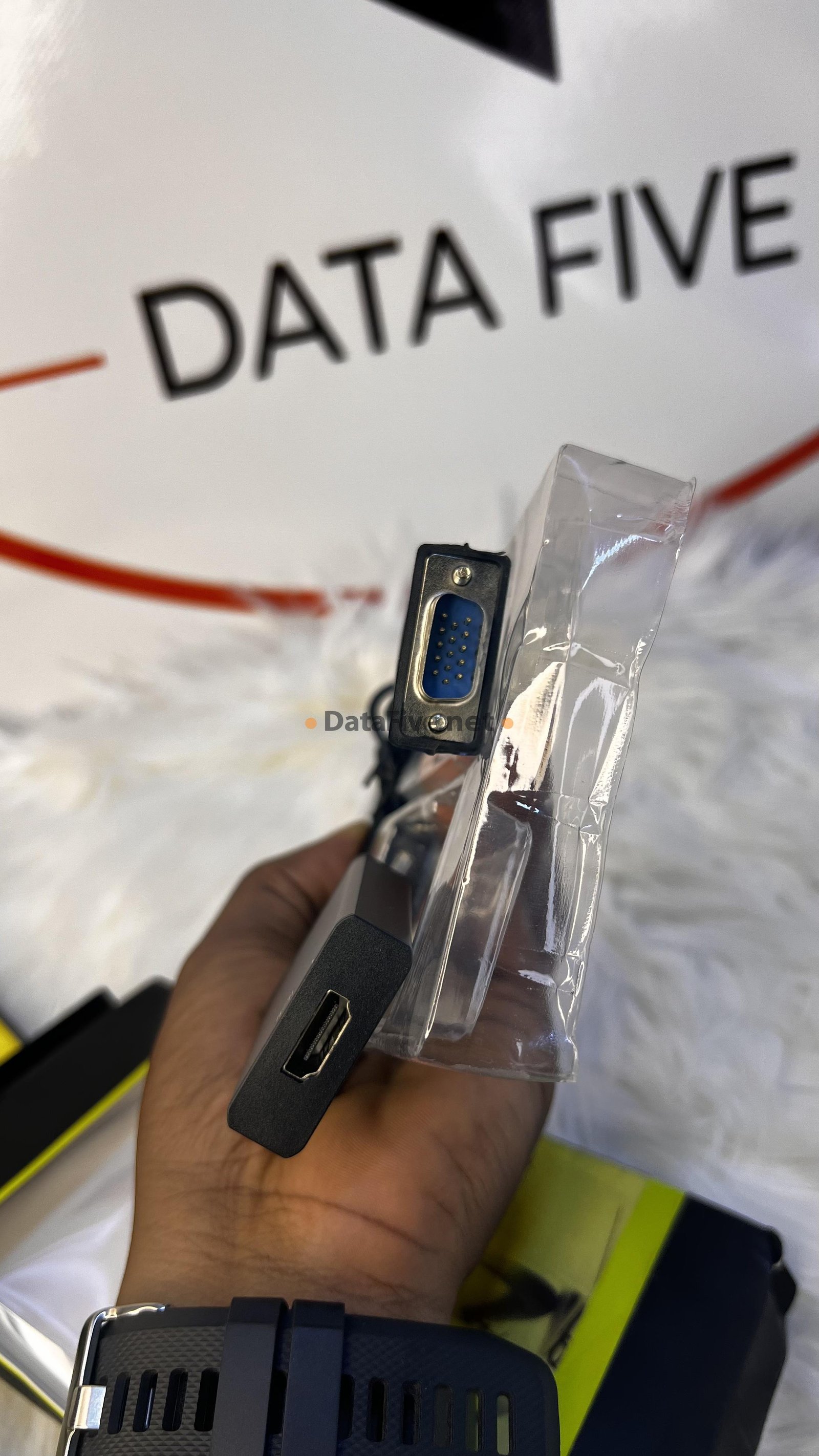 Adaptateur VGA male a HDMI Femelle (1080)