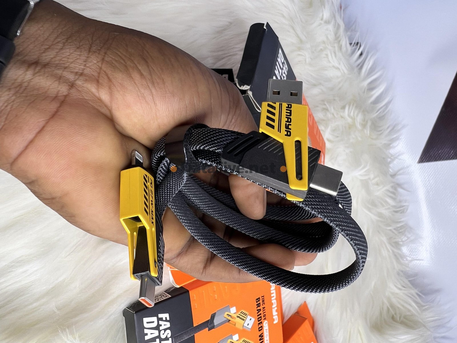 Cable Amaya 4 en 1